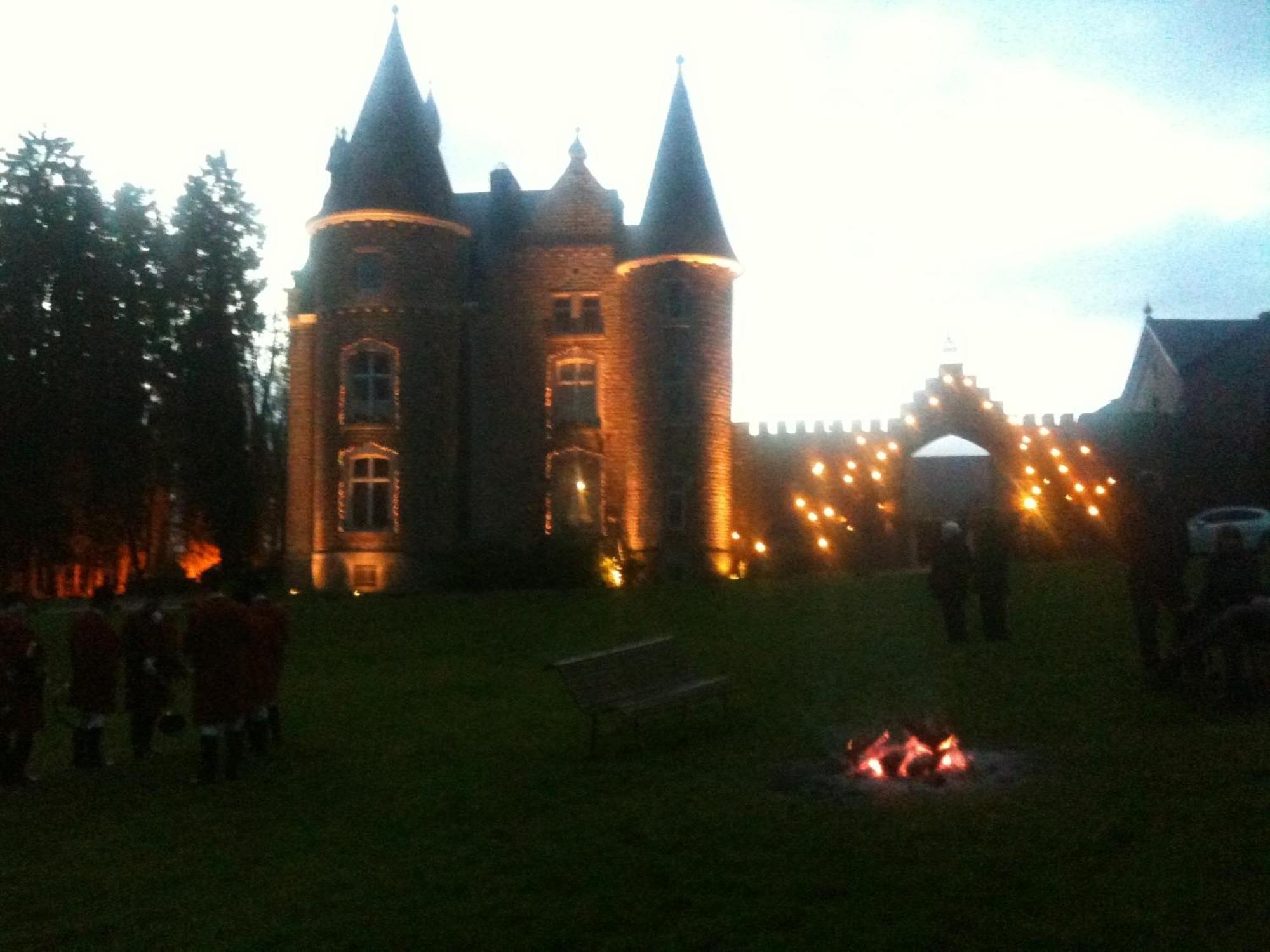 Chateau d'Hassonville Aye Extérieur photo